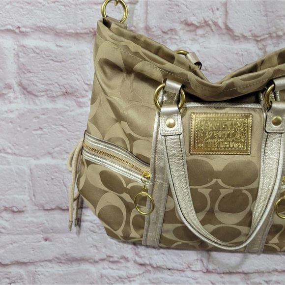 Coach Poppy Gold & Metallic Silver Shoulder Hand Bag - Picture 2 of 12